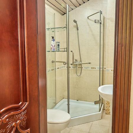 Queens Hotel Taszkent Zewnętrze zdjęcie