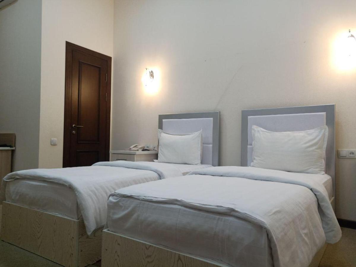 Queens Hotel Taszkent Zewnętrze zdjęcie