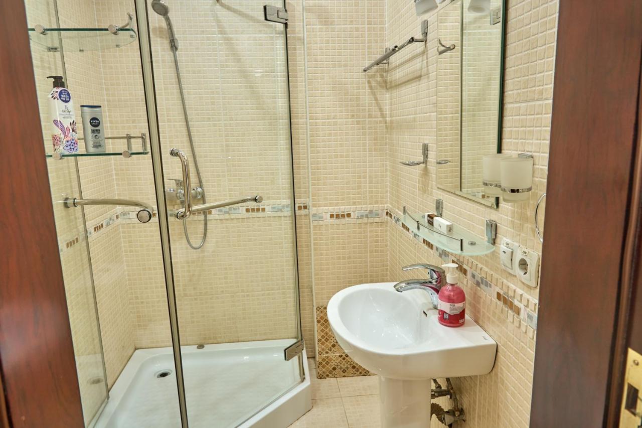 Queens Hotel Taszkent Zewnętrze zdjęcie